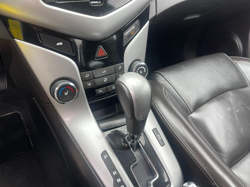 Chevrolet Cruze Vehicle Image 20