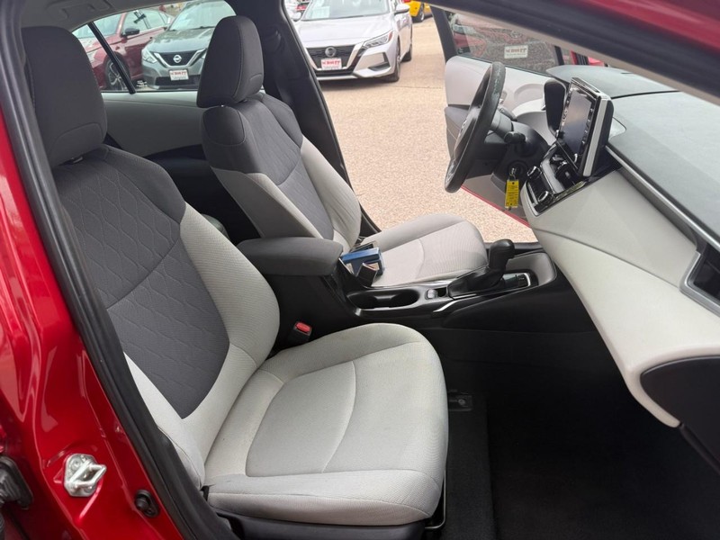 Toyota Corolla Vehicle Image 14