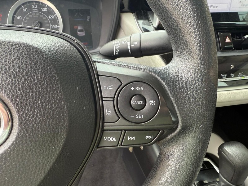 Toyota Corolla Vehicle Image 19