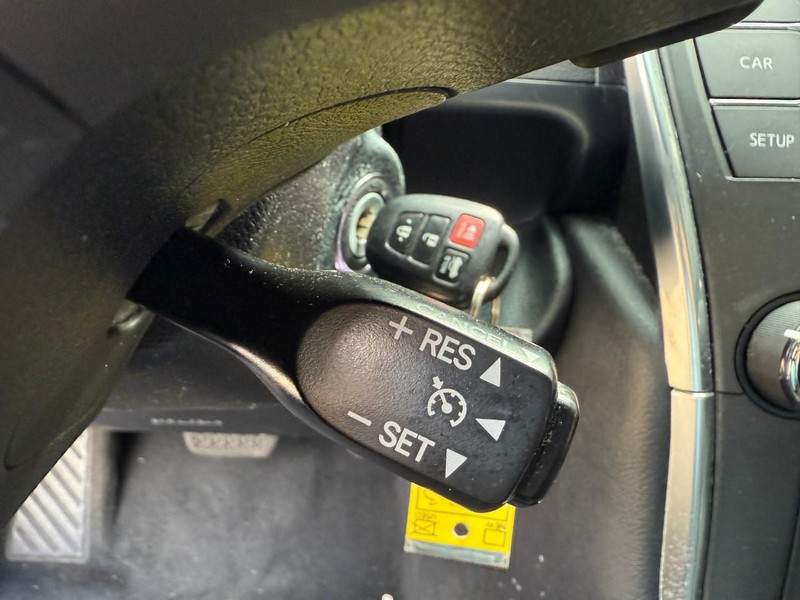 Toyota Camry Vehicle Image 22