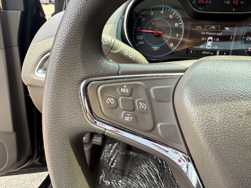 Chevrolet Cruze Vehicle Image 19