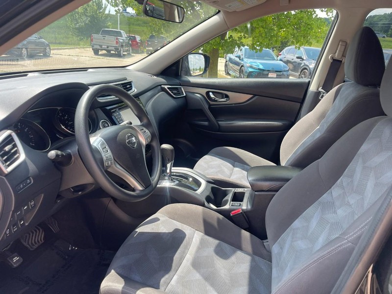 Nissan Rogue Vehicle Image 20