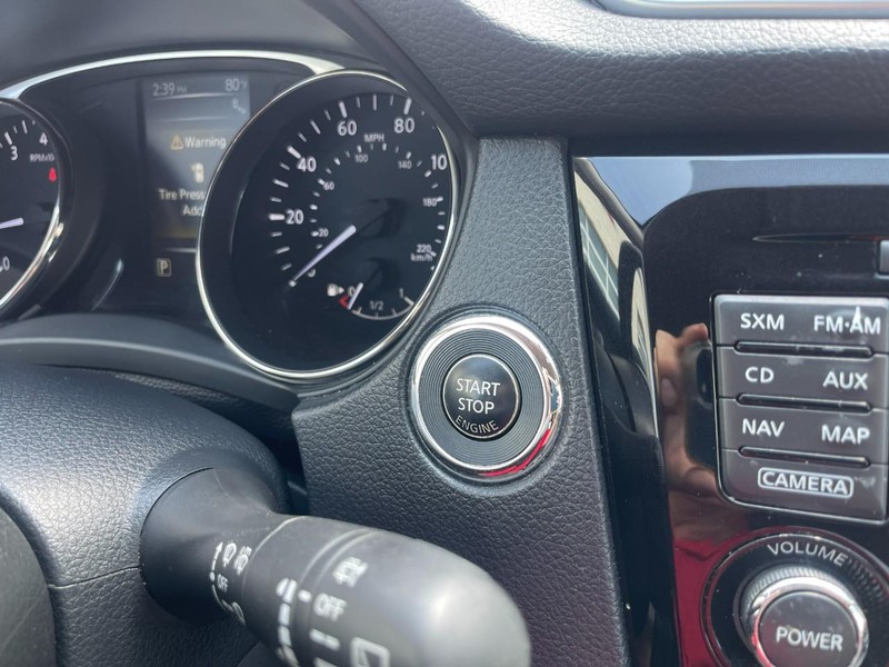 Nissan Rogue Vehicle Image 29