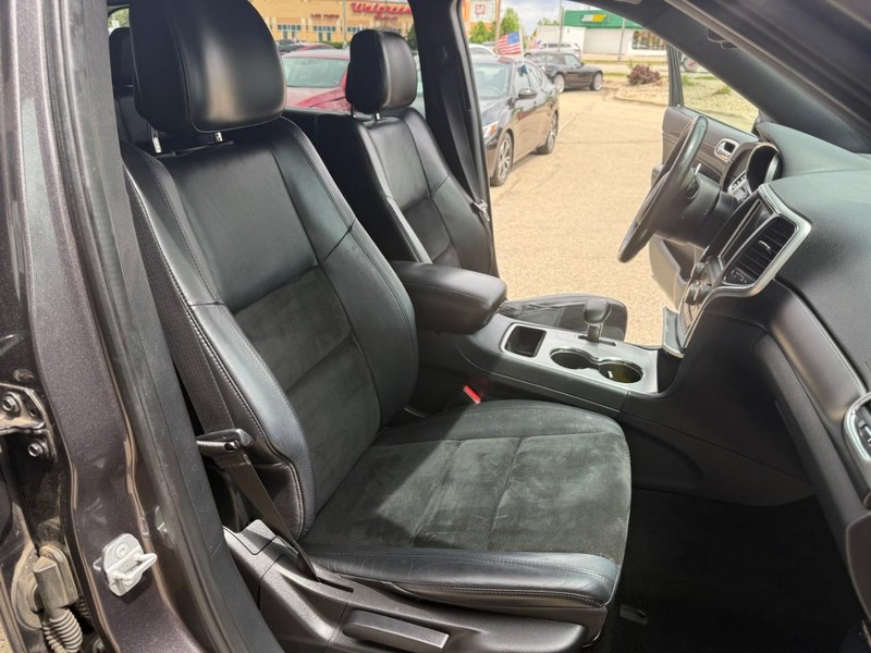 Jeep Grand Cherokee Vehicle Image 19