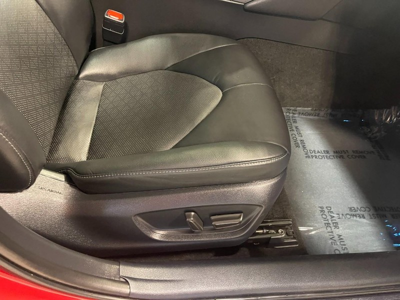 Toyota Camry Vehicle Image 09