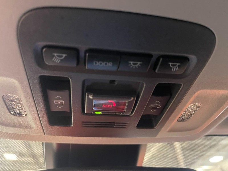 Toyota Camry Vehicle Image 31