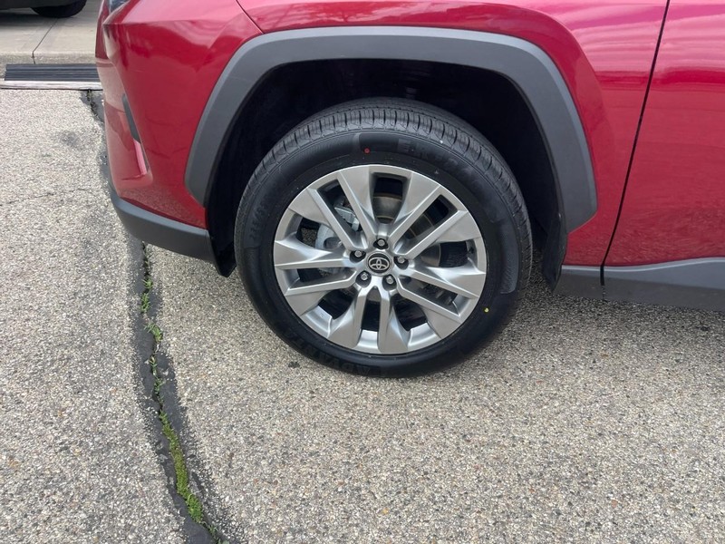 Toyota RAV4 Vehicle Image 07
