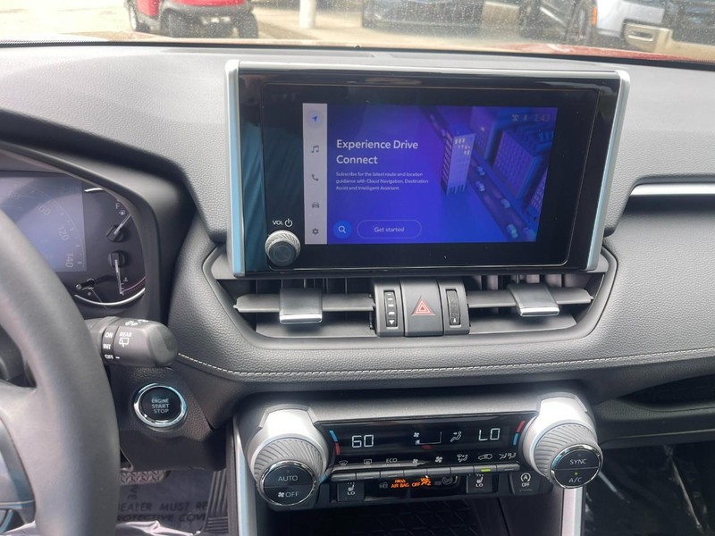Toyota RAV4 Vehicle Image 32