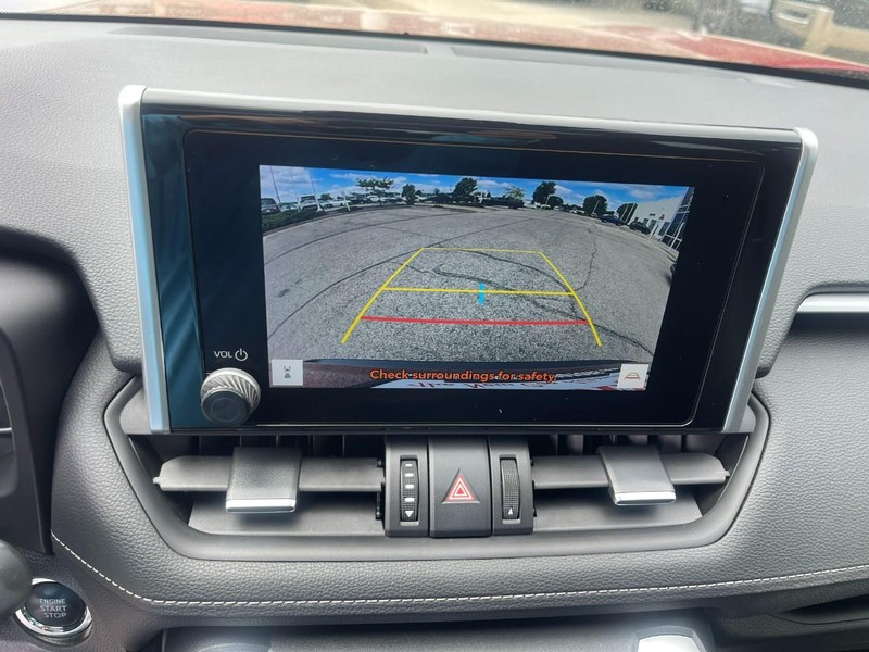 Toyota RAV4 Vehicle Image 33