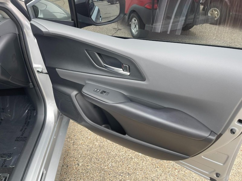Toyota Prius Vehicle Image 12