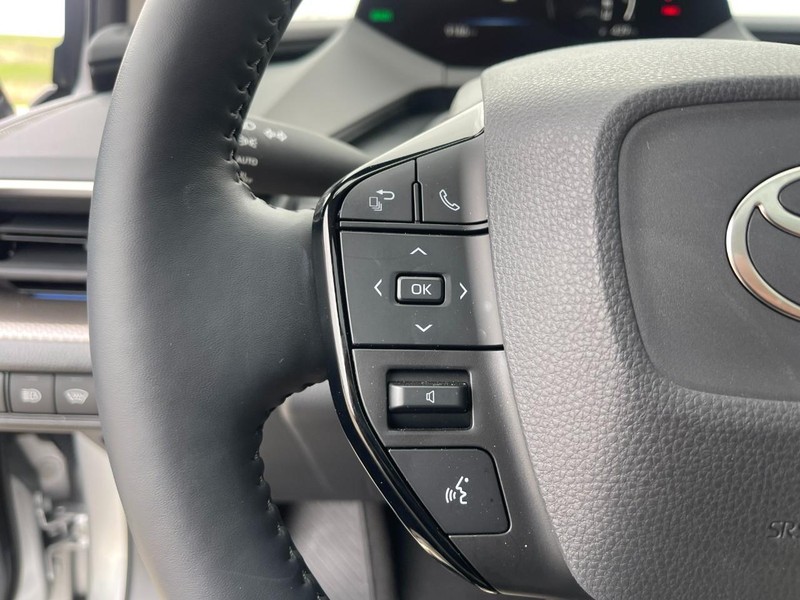 Toyota Prius Vehicle Image 28