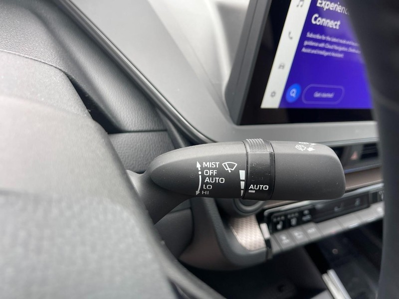 Toyota Prius Vehicle Image 31