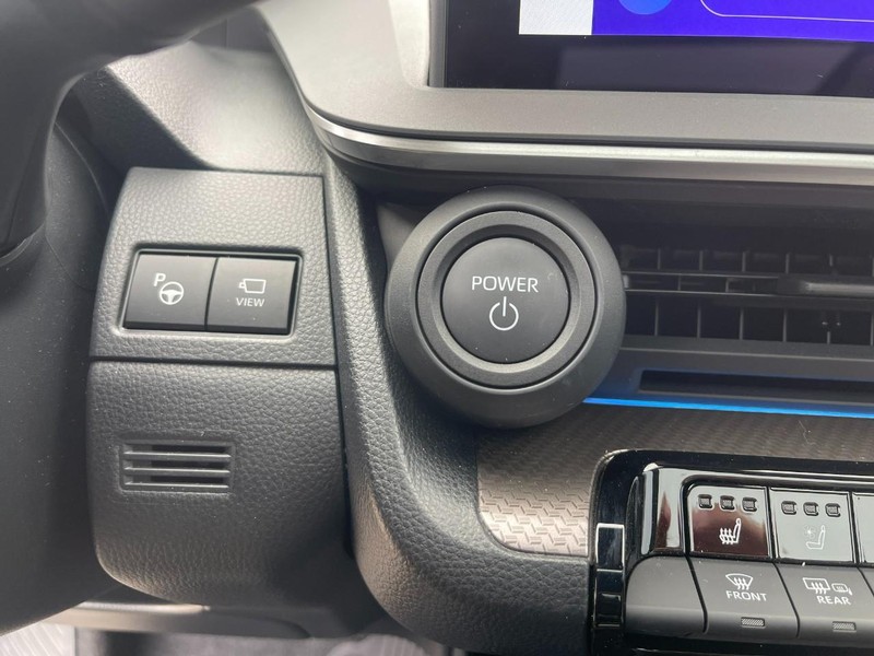 Toyota Prius Vehicle Image 32