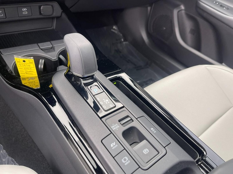 Toyota Prius Vehicle Image 33