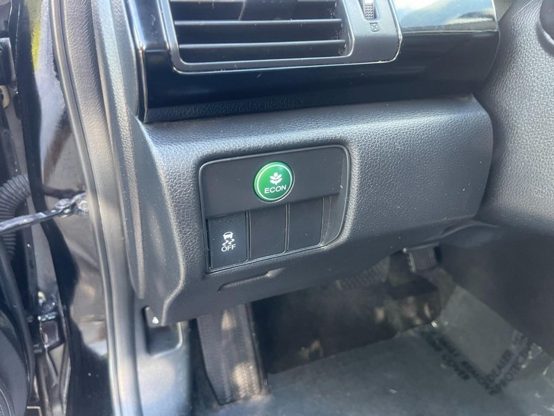 Honda Accord Sedan Vehicle Image 17