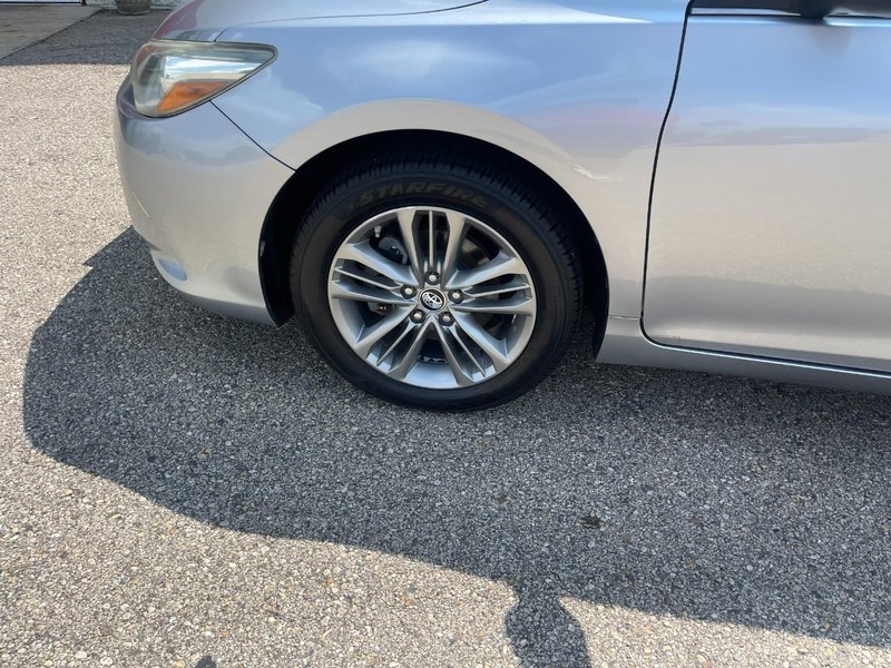 Toyota Camry Vehicle Image 06