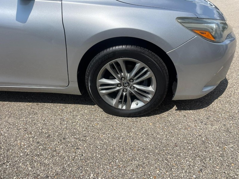 Toyota Camry Vehicle Image 07