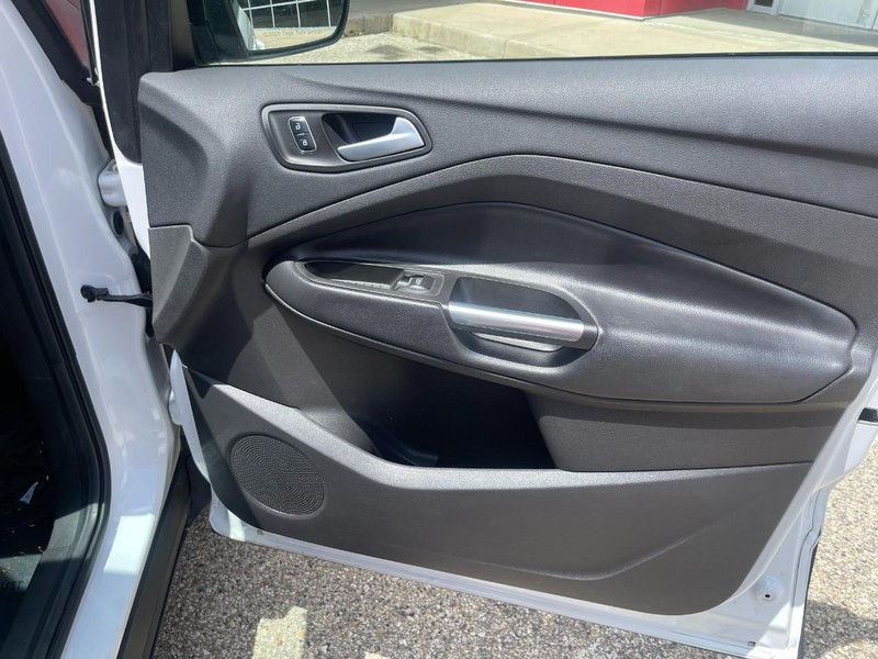 Ford Escape Vehicle Image 12