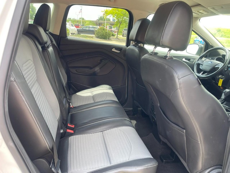 Ford Escape Vehicle Image 13
