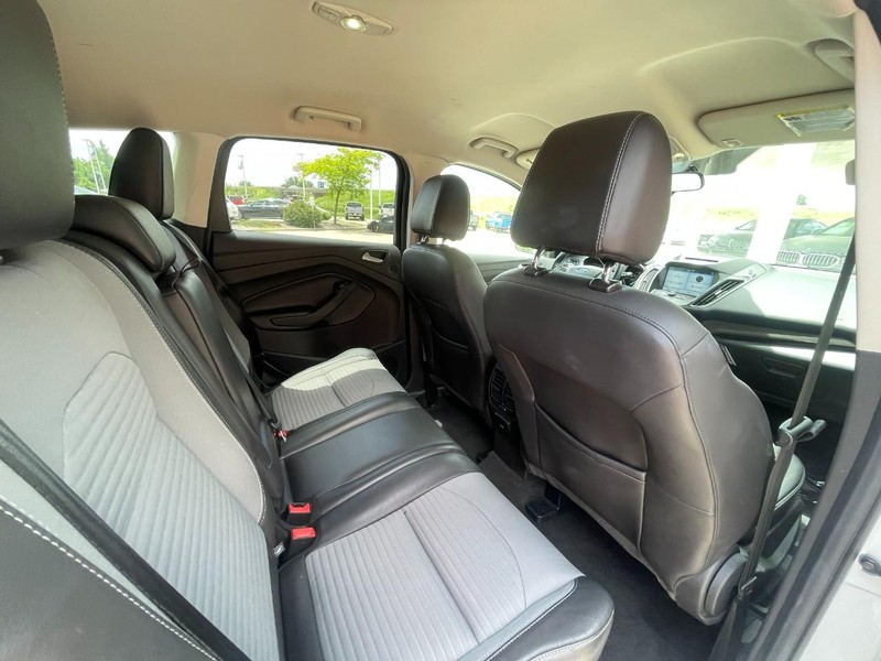 Ford Escape Vehicle Image 14