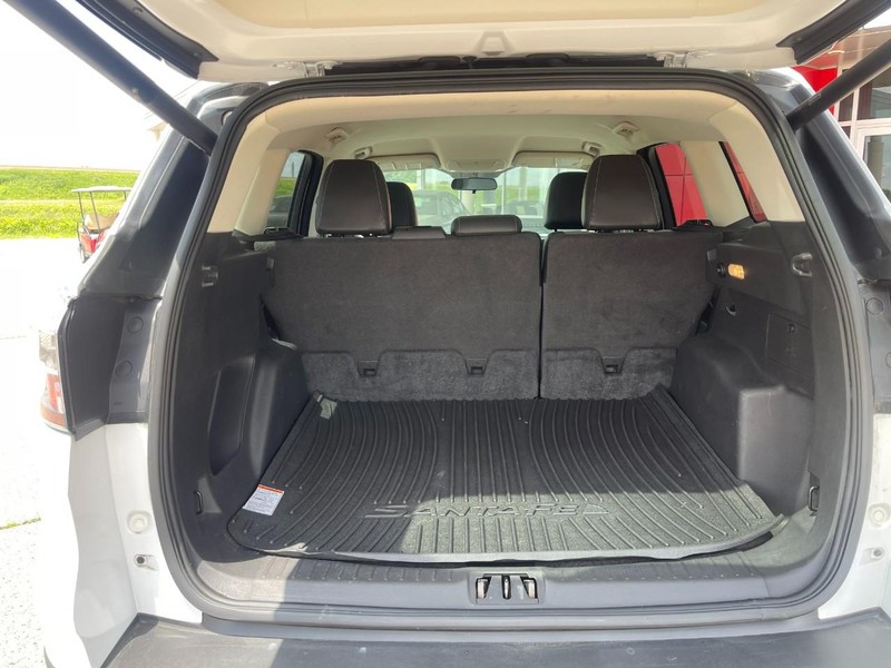 Ford Escape Vehicle Image 16