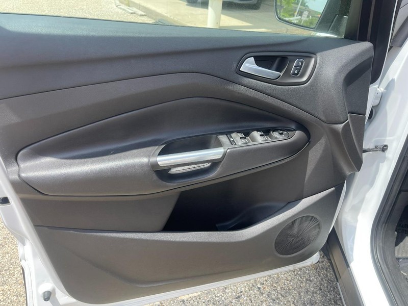 Ford Escape Vehicle Image 21