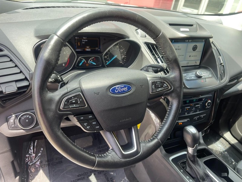 Ford Escape Vehicle Image 23