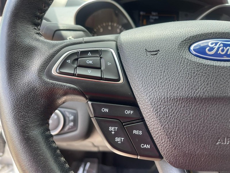 Ford Escape Vehicle Image 24