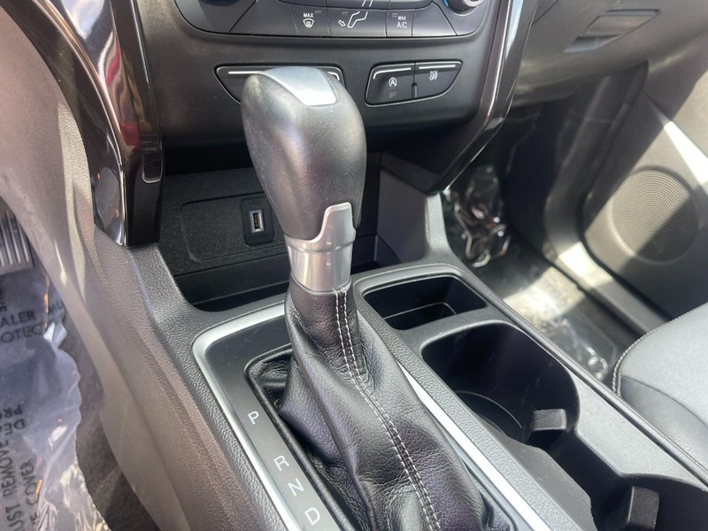 Ford Escape Vehicle Image 28