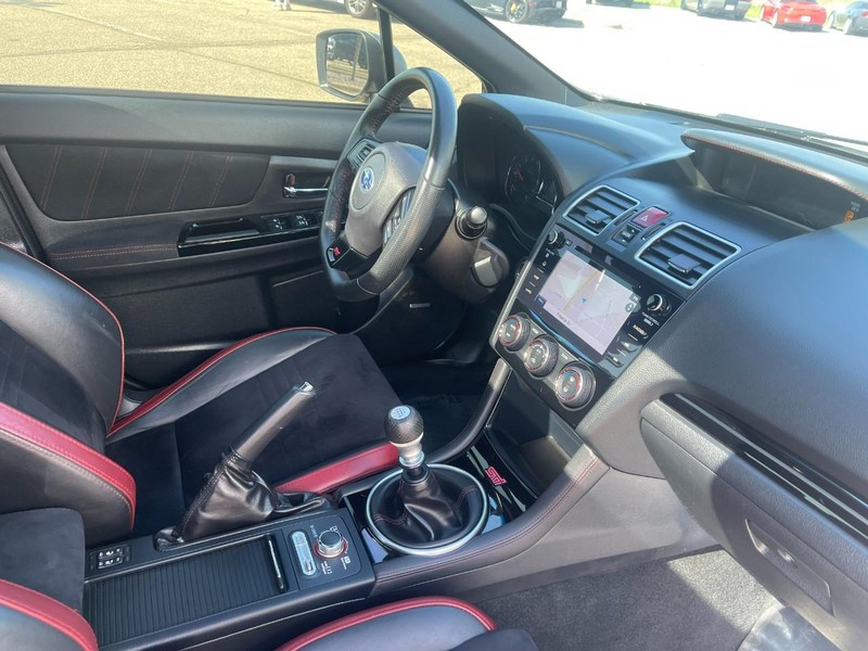 Subaru WRX Vehicle Image 09