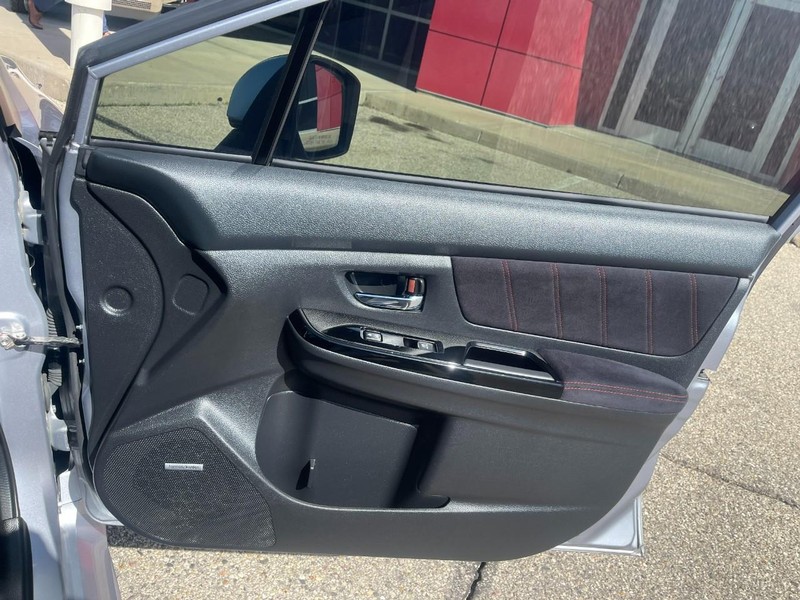 Subaru WRX Vehicle Image 13