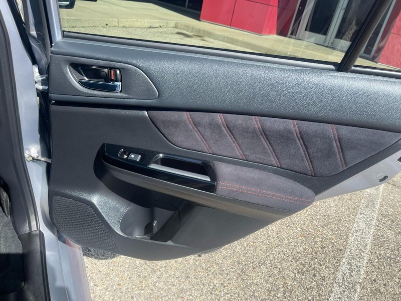 Subaru WRX Vehicle Image 16