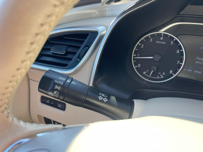 Nissan Murano Vehicle Image 27
