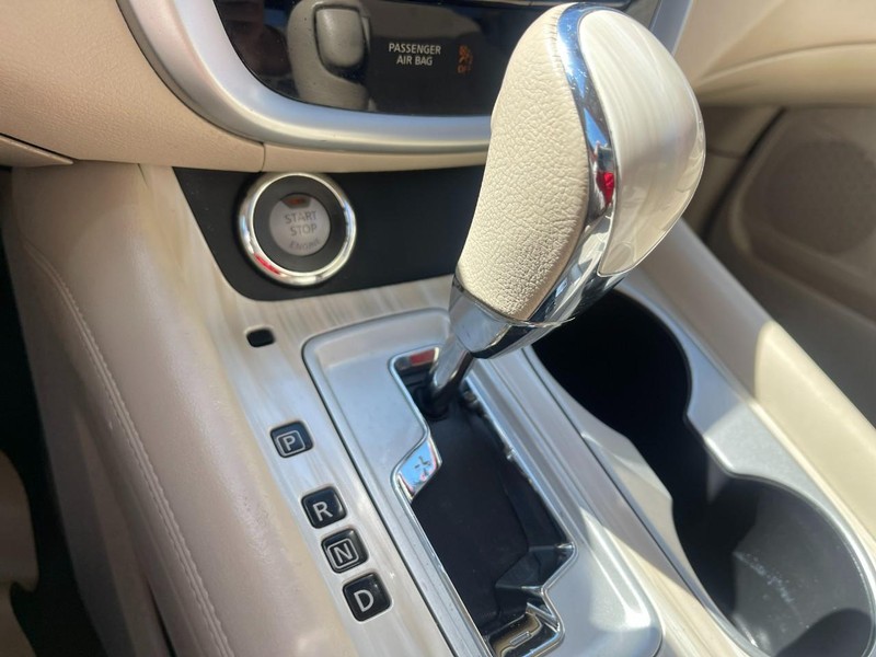 Nissan Murano Vehicle Image 29