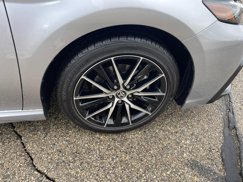 Toyota Camry Vehicle Image 08