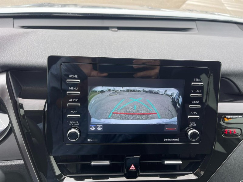 Toyota Camry Vehicle Image 30