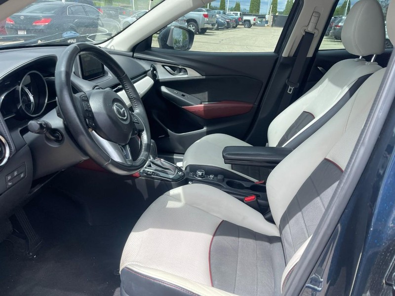 Mazda CX-3 Vehicle Image 02