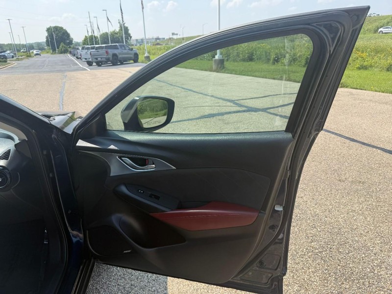 Mazda CX-3 Vehicle Image 21
