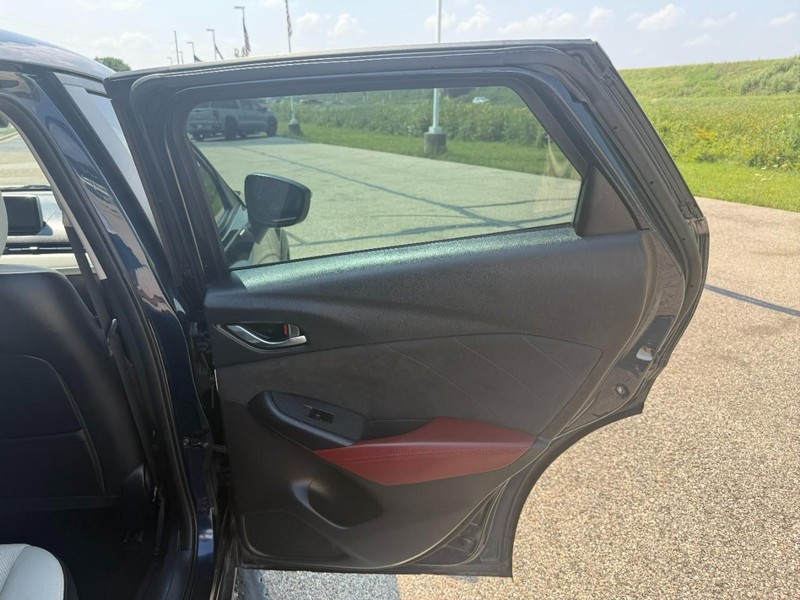 Mazda CX-3 Vehicle Image 24