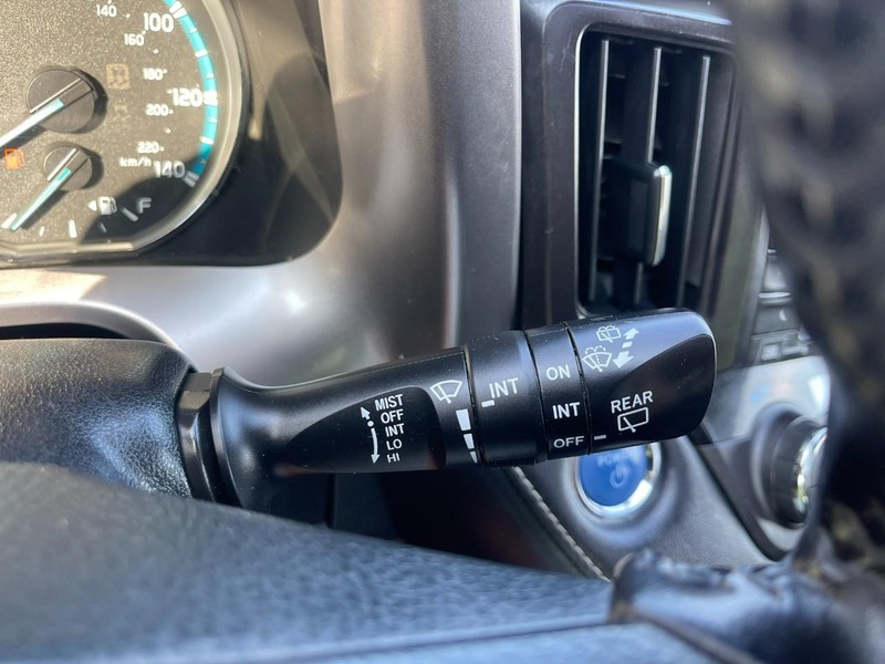 Toyota RAV4 Hybrid Vehicle Image 26