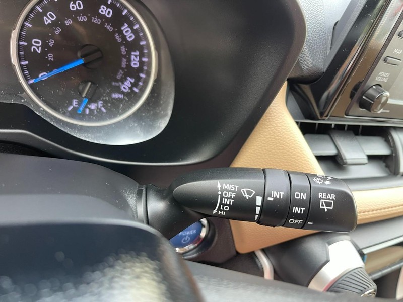 Toyota RAV4 Hybrid Vehicle Image 29