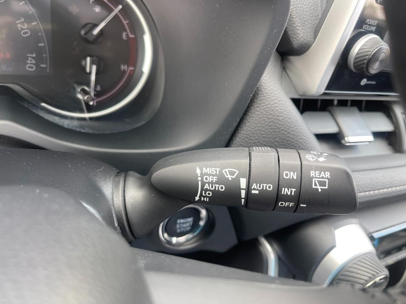 Toyota RAV4 Vehicle Image 30