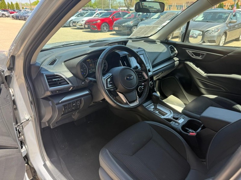 Subaru Forester Vehicle Image 10