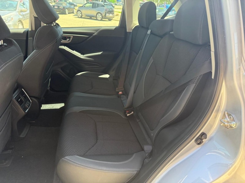 Subaru Forester Vehicle Image 11