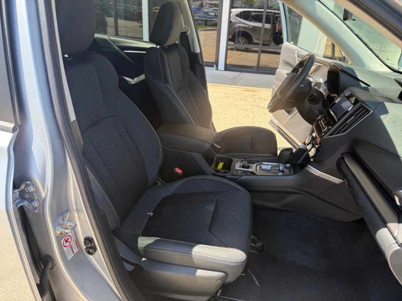 Subaru Forester Vehicle Image 18