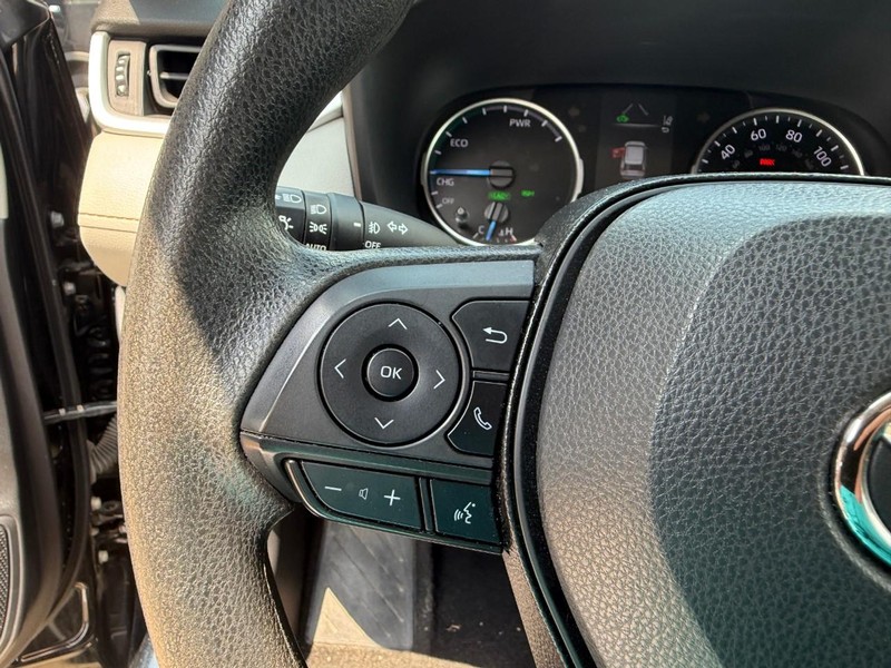Toyota RAV4 Hybrid Vehicle Image 19