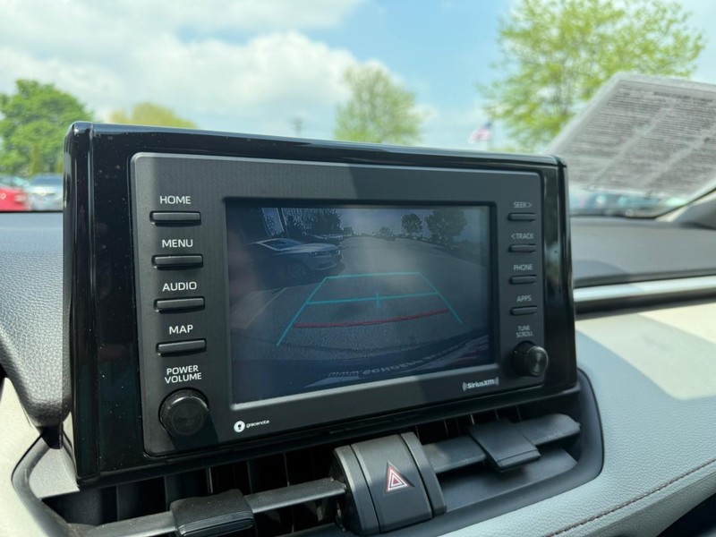 Toyota RAV4 Hybrid Vehicle Image 25