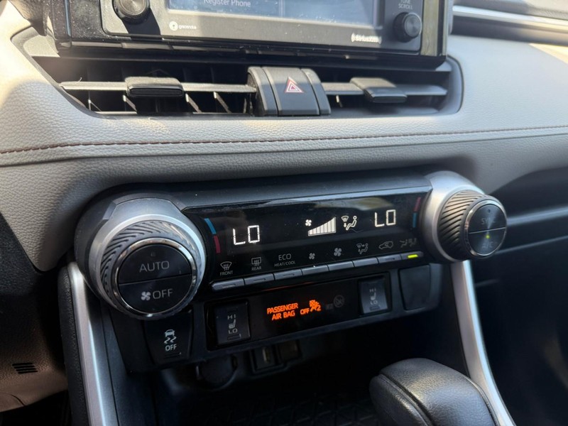 Toyota RAV4 Hybrid Vehicle Image 20