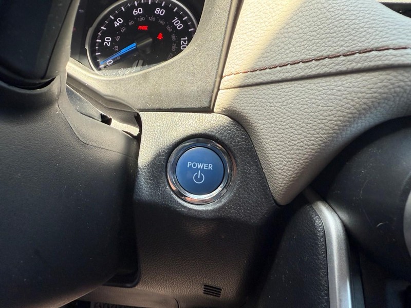 Toyota RAV4 Hybrid Vehicle Image 21