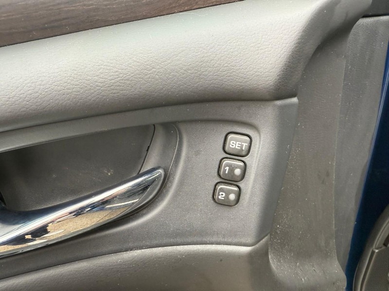 Nissan Murano Vehicle Image 20